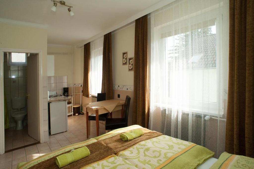 Oleander Apartman Heviz Exterior photo